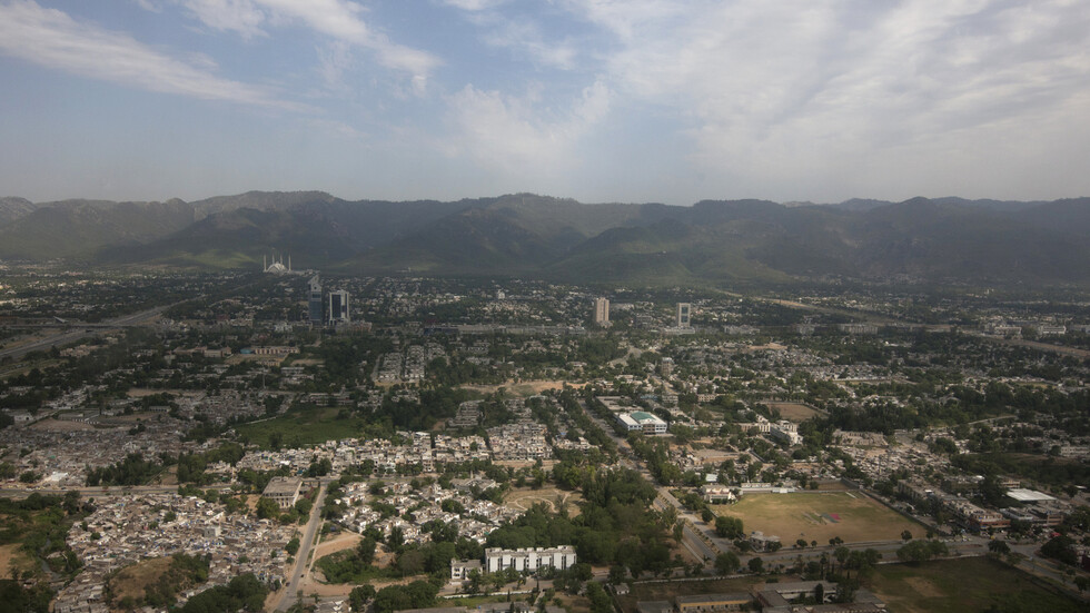 أفغانستان تعلن عن تعرض ابنة سفيرها لدى باكستان للخطف والتعذيب على مدى ساعات