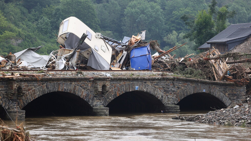 رئيس وزراء هولندا: فيضانات أوروبا مرتبطة بالتغير المناخي