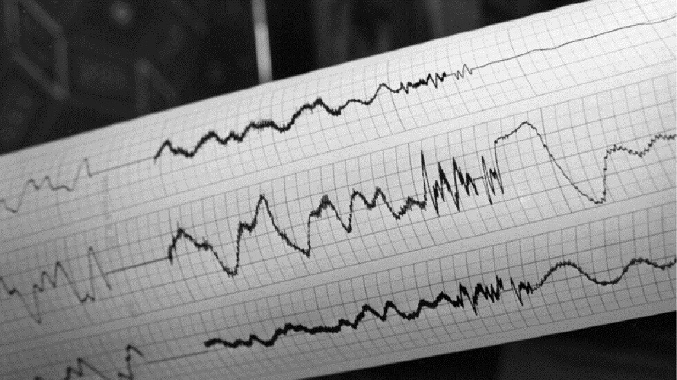 بقوة 4.9 درجة.. هزة أرضية تضرب شرق سوريا شعرت بها عدة مناطق في دول مجاورة (صور)