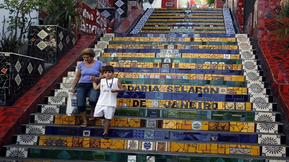 عندما يصبح المواطن سفيرا لدينه ووطنه.. سعودي ينجز ما غفل عنه آلاف العرب في البرازيل (فيديو)