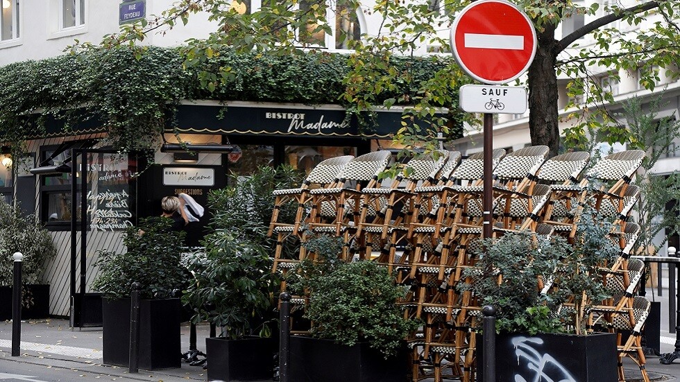 فرنسا لا تستبعد إعادة فرض حظر التجول مع ارتفاع إصابات كورونا