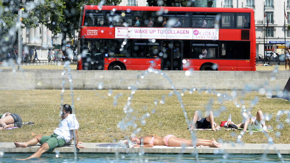بريطانيا.. تحذيرات من موجة حر شديد