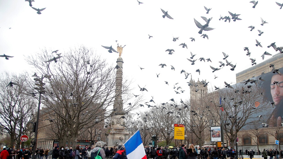 قضية "بيغاسوس" الإسرائيلي تتفاعل.. فرنسا تندد بوقائع "صادمة وخطيرة للغاية"