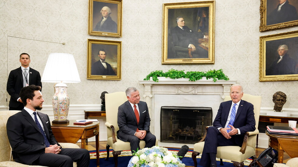 الملك عبد الله لبايدن: يمكنك الاعتماد علي وعلى الأردن (فيديو)