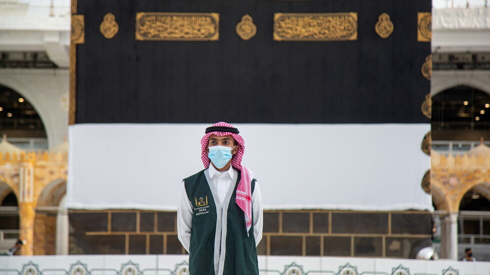 قوات الطوارئ السعودية تنظم شعيرة رمي الجمرات