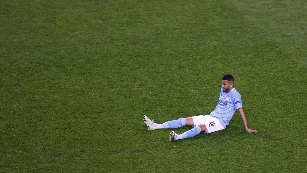 عقبة وحيدة تمنع الجزائري محرز من الانتقال إلى عملاق إسبانيا