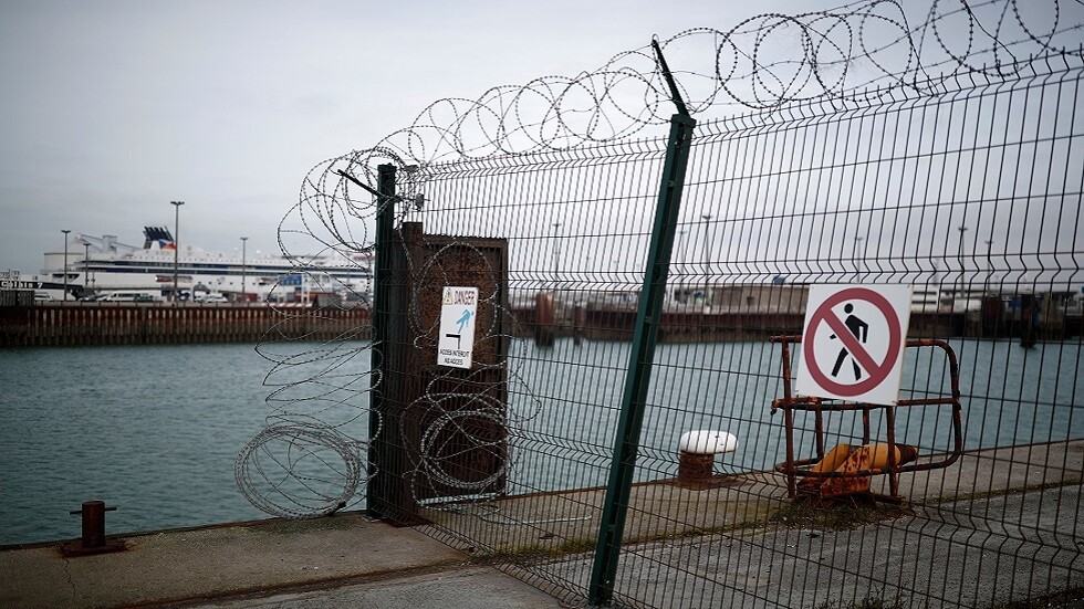 عدد المهاجرين غير الشرعيين لبريطانيا في 2021 يتجاوز إجمالي عددهم للعام الماضي