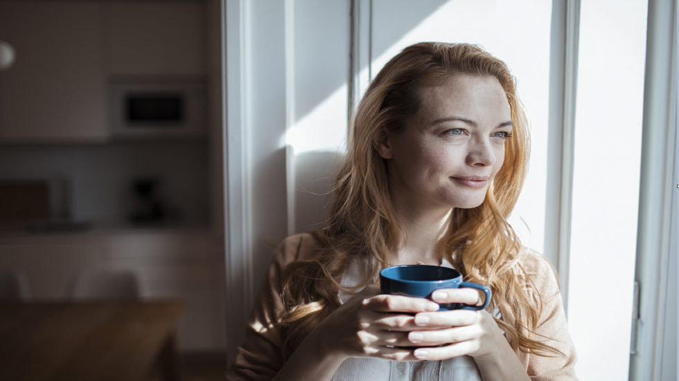 المشروبات الساخنة أكثر فعالية في تبريدنا في الطقس الحار وفقا لأدلة علمية