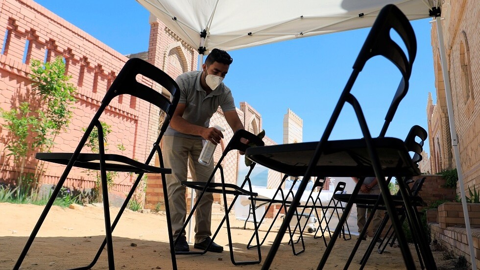 مصر تسجل 44 إصابة و5 وفيات جديدة بكورونا