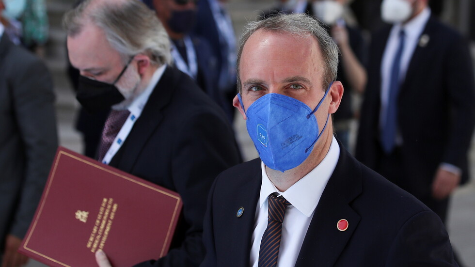 بينهم مسؤول عراقي سابق.. بريطانيا تفرض عقوبات على 5 أشخاص تتهمهم بالفساد