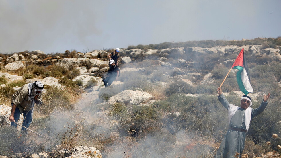 مواجهات في نابلس وإصابات برصاص الجيش الإسرائيلي