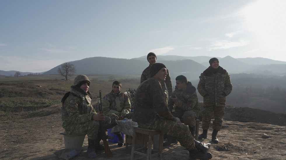 أذربيجان تحكم بالسجن على 13 عسكريا أرمينيا بتهم بينها الإرهاب