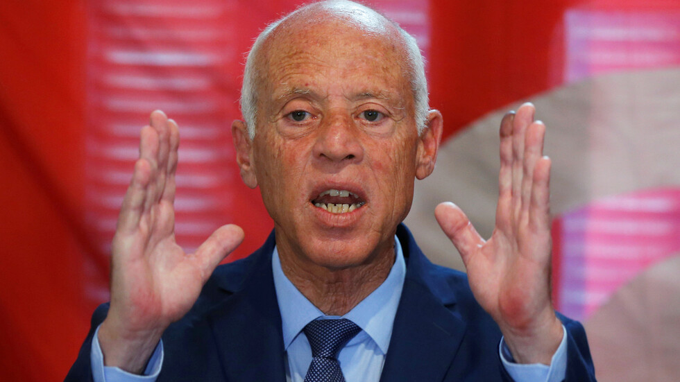 الرئيس التونسي متحدثا عن "دولة داخل الدولة": الوضع كارثي وهناك لوبيات تفسد إجراءات مكافحة كورونا