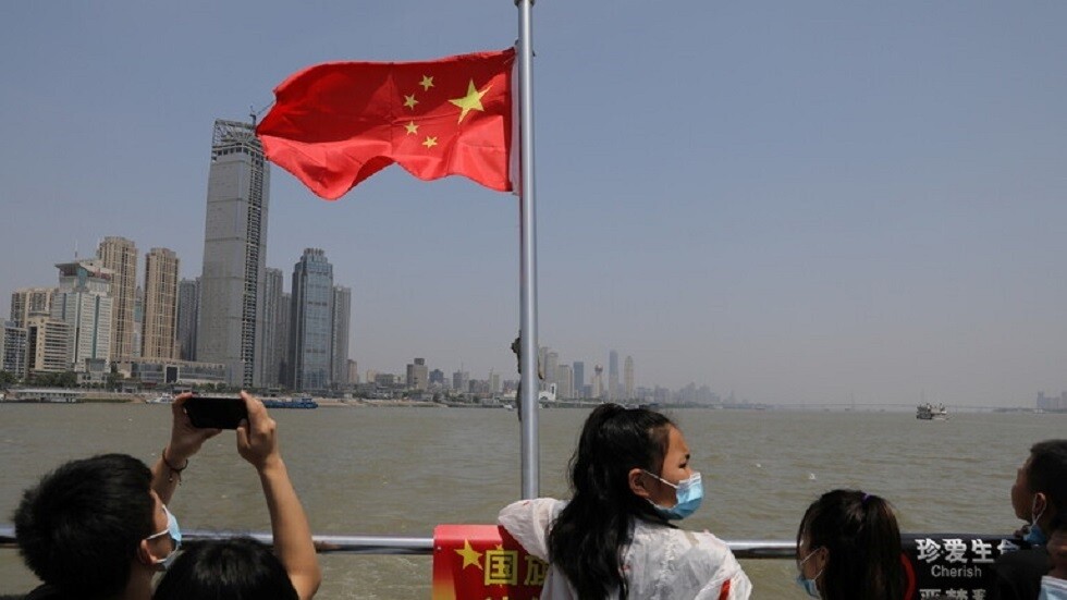 الصين تلغي رحلات جوية وتحرك السفن مع اقتراب الإعصار "إن- فا"