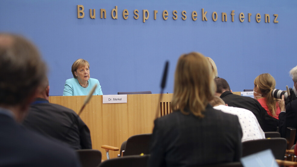 مسؤول ألماني بارز: غير المطعمين قد يواجهون قيودا في البلاد