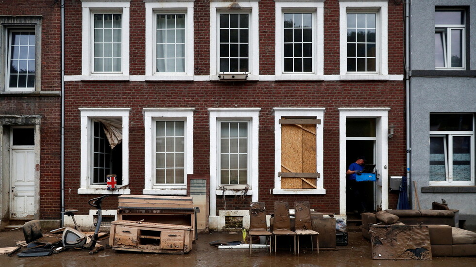 مدينة بلجيكية تشهد أسوأ سيول منذ عقود