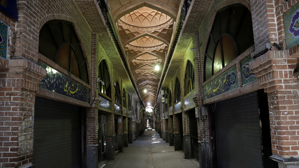 إيران تسجل 27 ألف إصابة و268 وفاة جديدة بكورونا