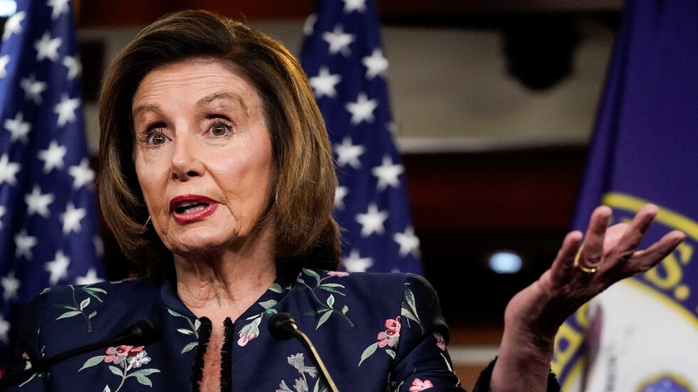 بيلوسي تضم جمهوريا جديدا معارضا لترامب إلى لجنة التحقيق باقتحام الكابيتول