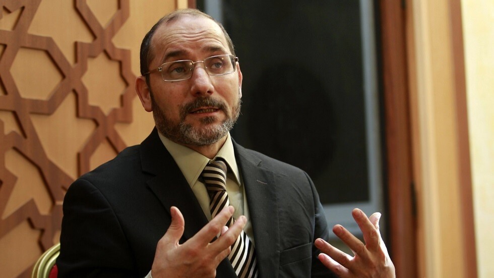 أكبر حزب إسلامي في الجزائر يعلق على الأوضاع في تونس