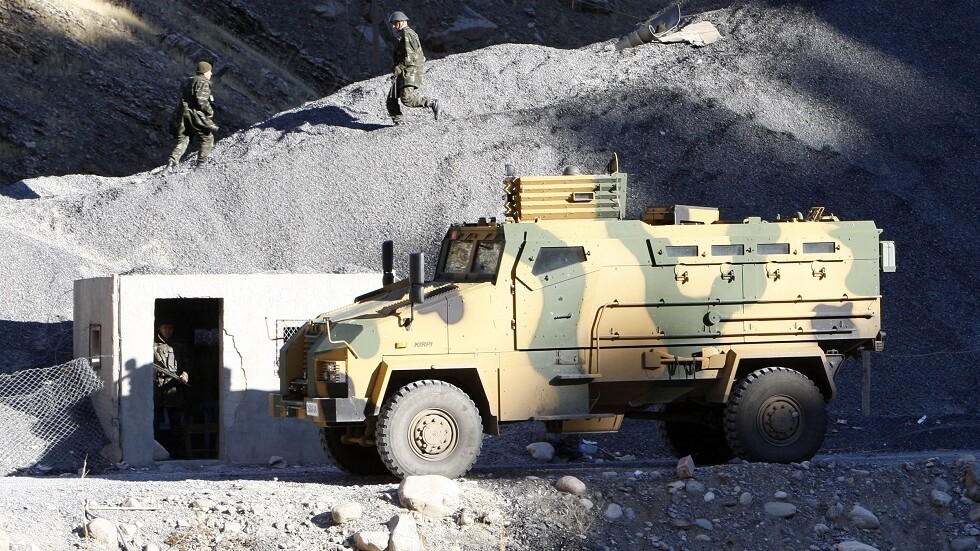 الدفاع التركية: مقتل جندي تركي في هجوم مسلح شمالي العراق