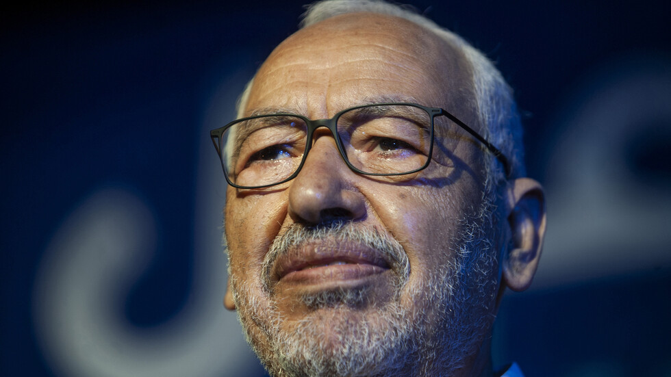 الغنوشي: نعمل على تشكيل