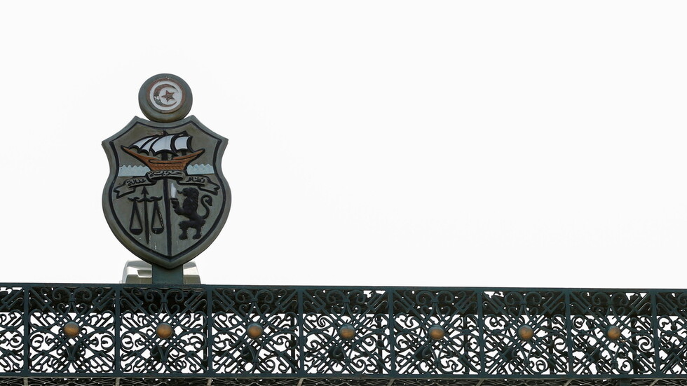 القضاء التونسي يفتح تحقيقا بشأن 3 أحزاب بينها "النهضة" بشبهة تلقيها تمويلات خارجية