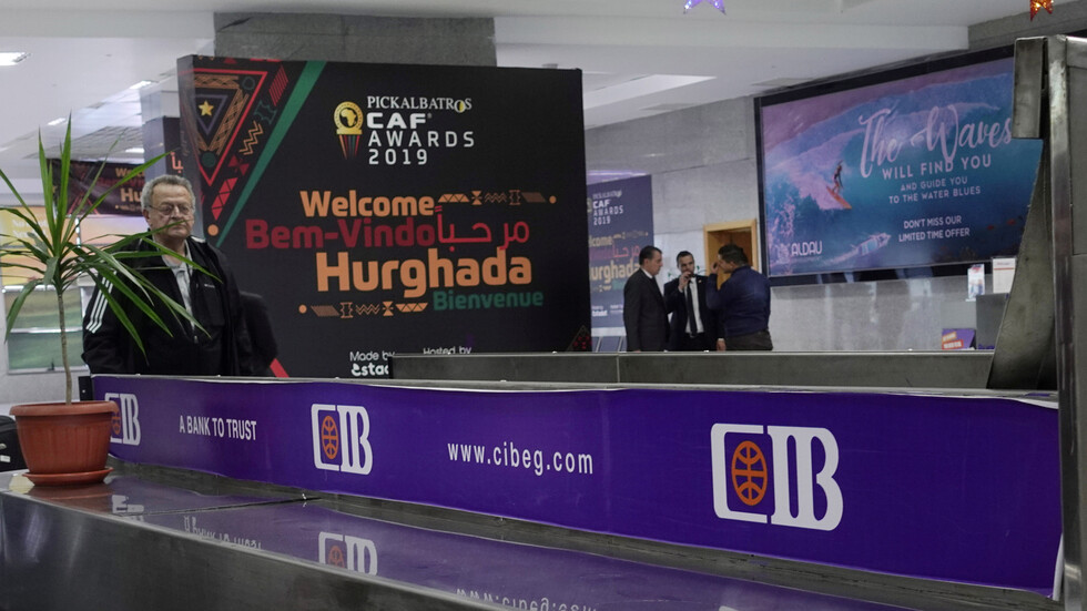 أول شركة طيران روسية تحصل على تصاريح الطيران إلى المنتجعات المصرية