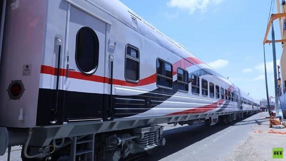 مصر.. مصرع 3 أشخاص صدم قطار سيارتهم في الدقهلية