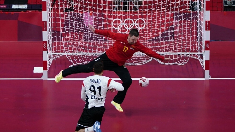 مصر تحقق فوزا ثمينا على السويد بكرة اليد في أولمبياد طوكيو