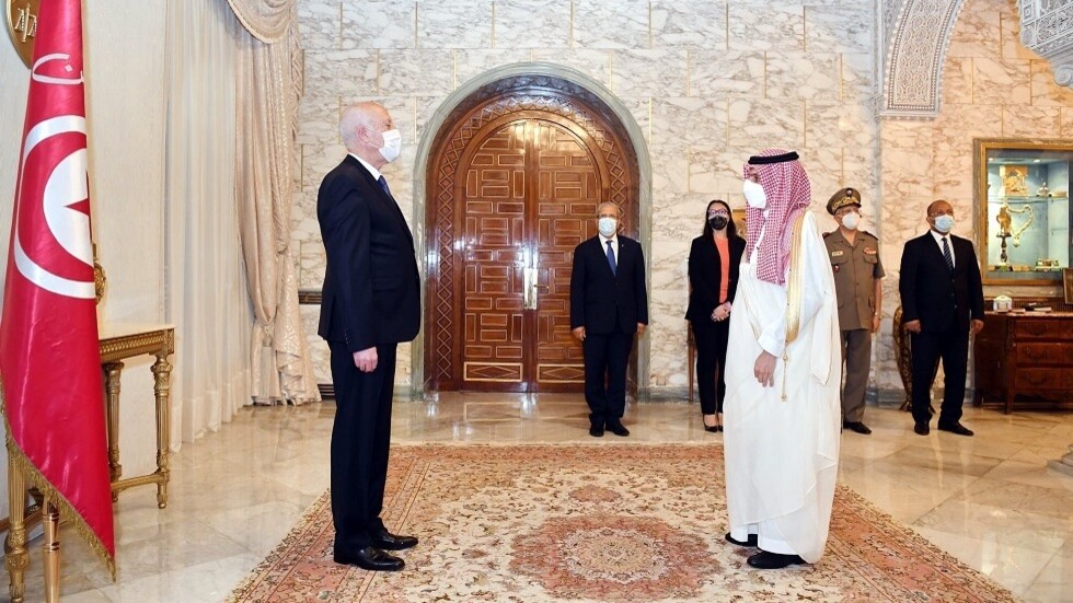 الرئيس التونسي يستقبل وزير الخارجية السعودي الأمير فيصل بن فرحان (فيديو)