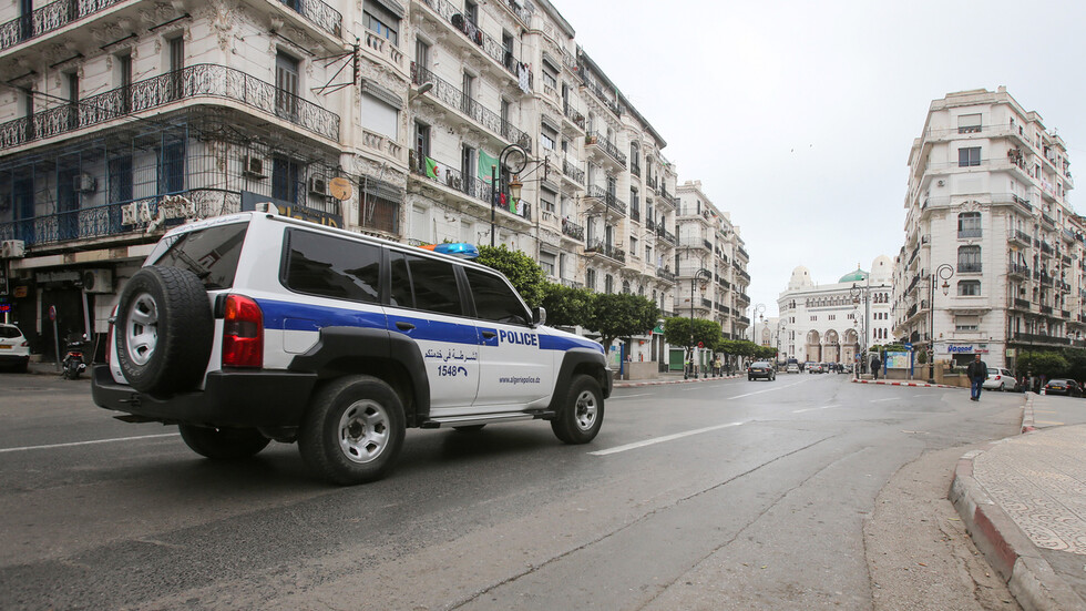 الجزائر.. الأمن يوقف 15 امرأة في "حمام العرس" قبل الزفاف