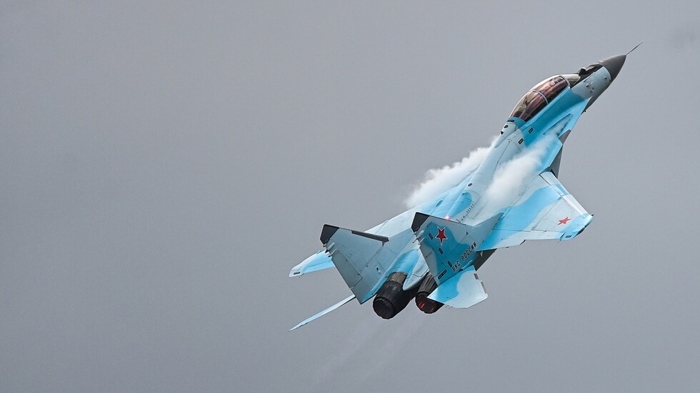 الجيش الروسي: سقوط طائرة "سو-35 إس" في بحر أوخوتسك بعد تعطل أحد محركيها ونجاة الطيار