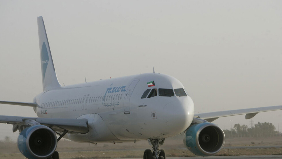 الكويت.. إلغاء آلاف تذاكر السفر بسبب "كوتا" القادمين