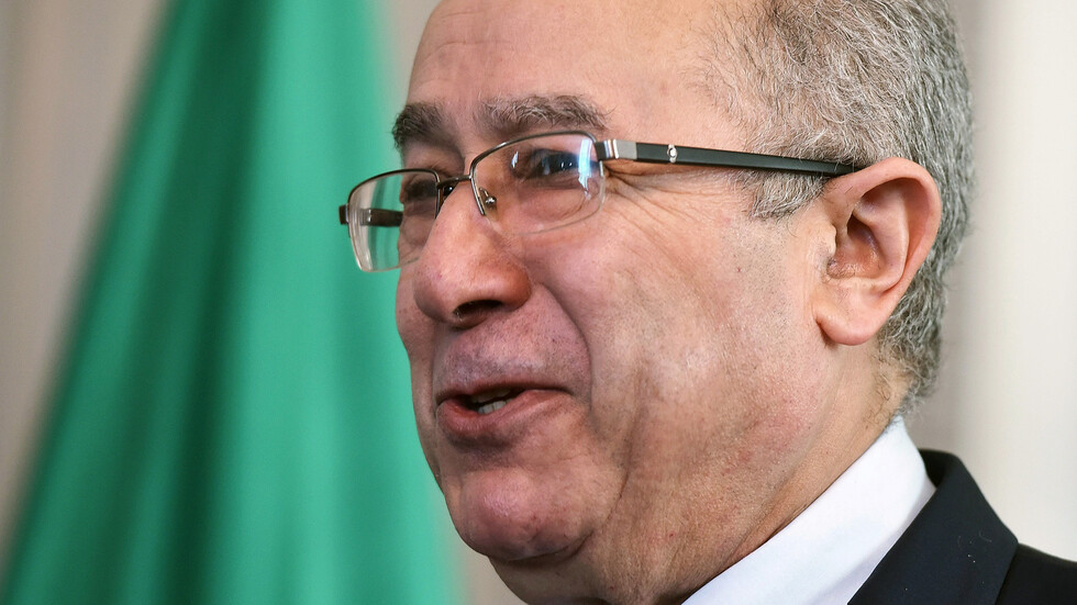 وزير الخارجية الجزائري: ملفات المنطقة والقارة الإفريقية تتطلب التنسيق مع مصر