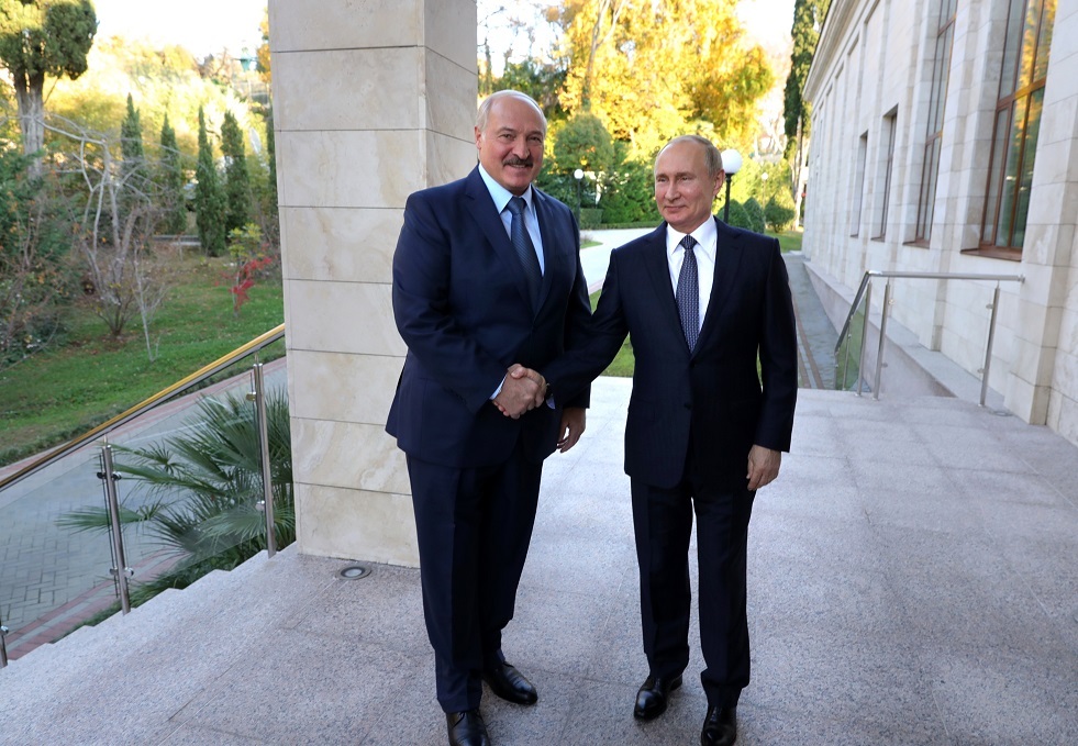 بوتين يبحث هاتفيا مع لوكاشينكو ضغط العقوبات على بيلاروس