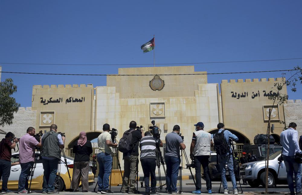 محام: القضاء الأردني رفض طلب استدعاء الأمير حمزة للشهادة في 
