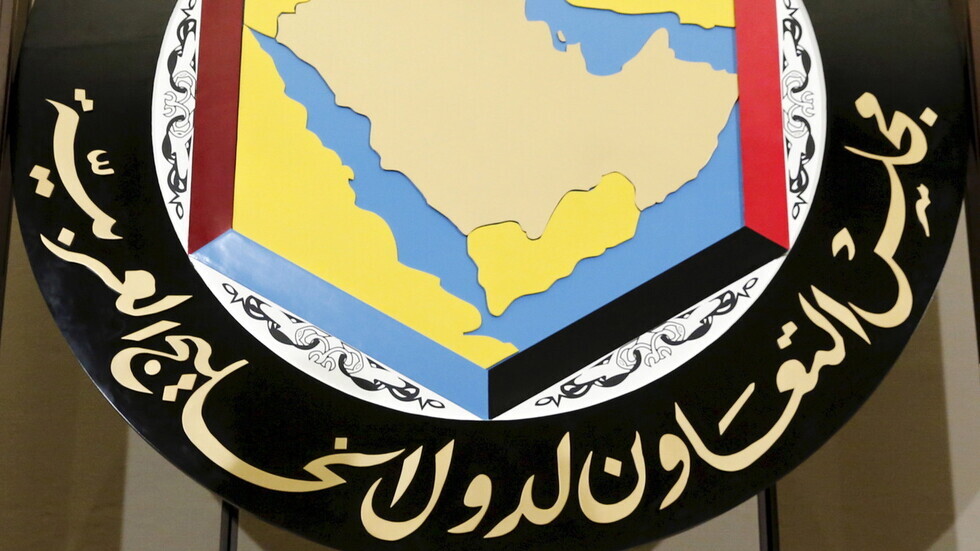مجلس التعاون الخليجي يؤكد ضرورة تنفيذ اتفاق الرياض للتسوية في اليمن