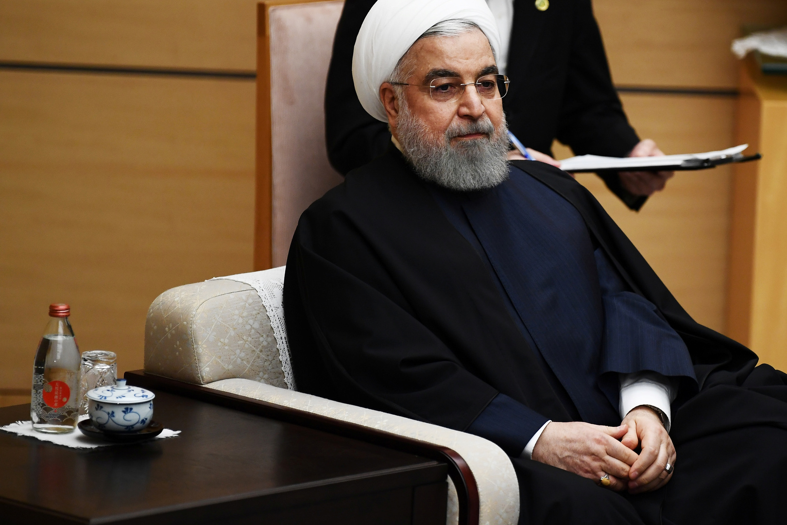 روحاني يقدم اعتذاره للشعب الإيراني