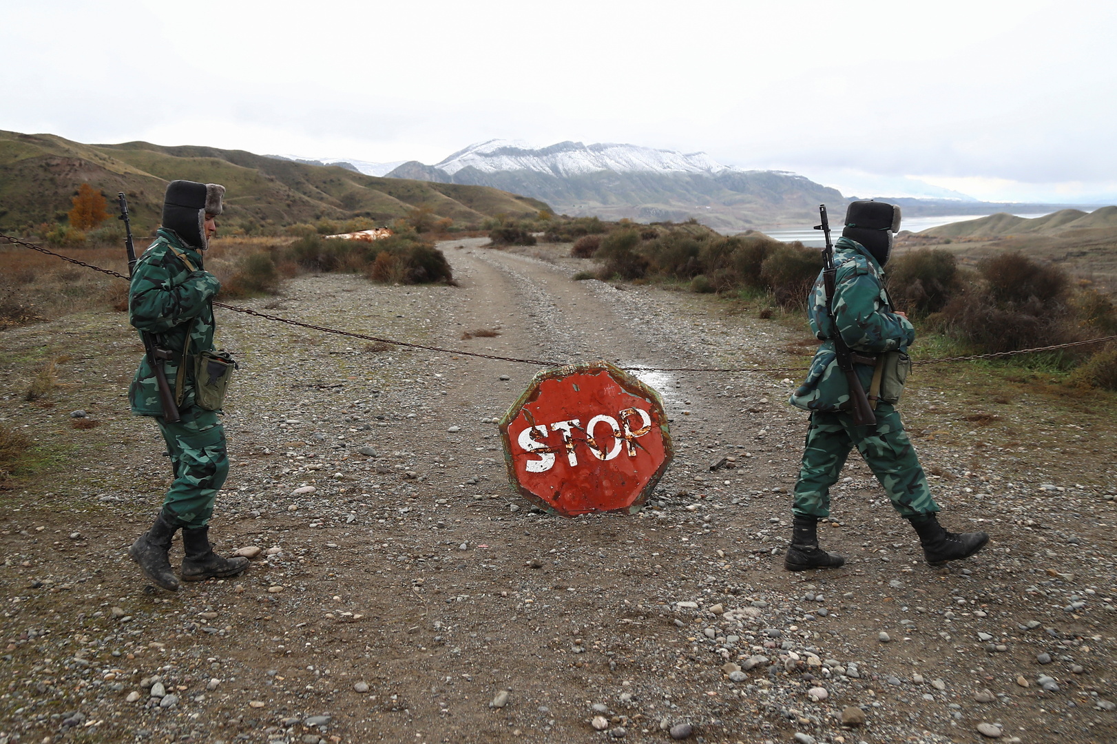 أرمينيا تعلن إصابة جنديين على الحدود مع أذربيجان