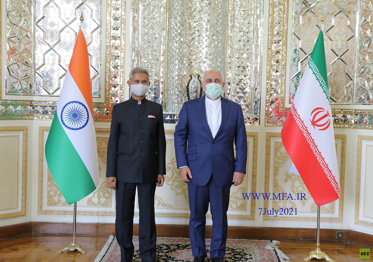 وزير الخارجية الإيراني يلتقي نظيره الهندي في طهران (صور)