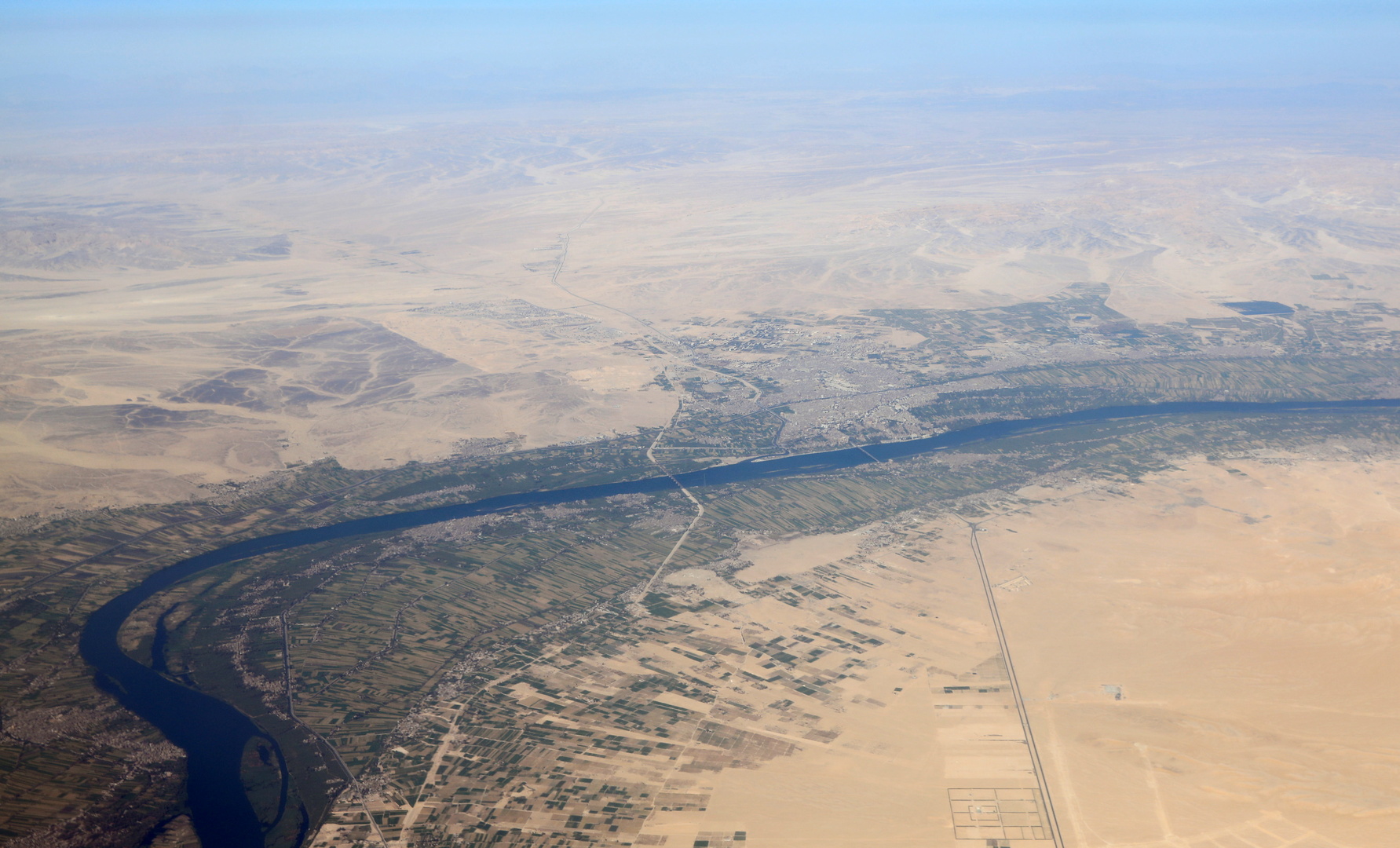 وزير الري المصري يؤكد ضرورة التصدي الفورى والحاسم لكافة أشكال التعديات على النيل