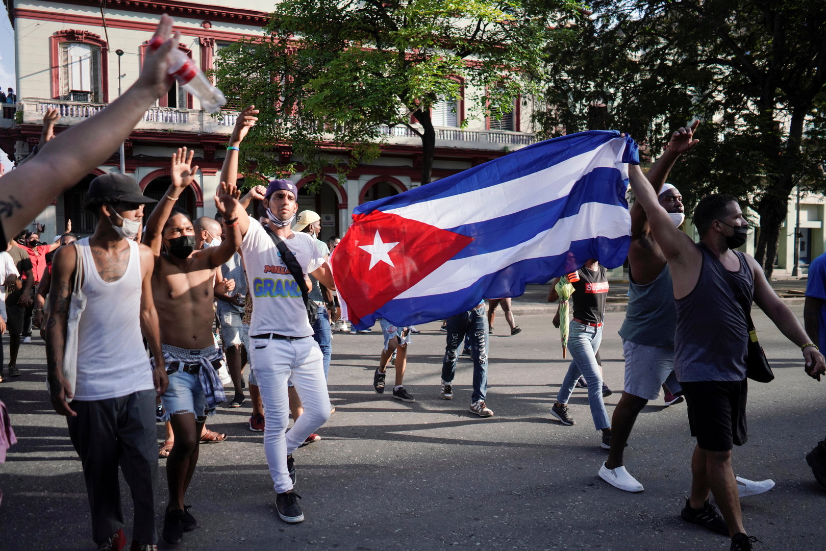 الخارجية الأمريكية: ندرس الخيارات لدعم شعب كوبا