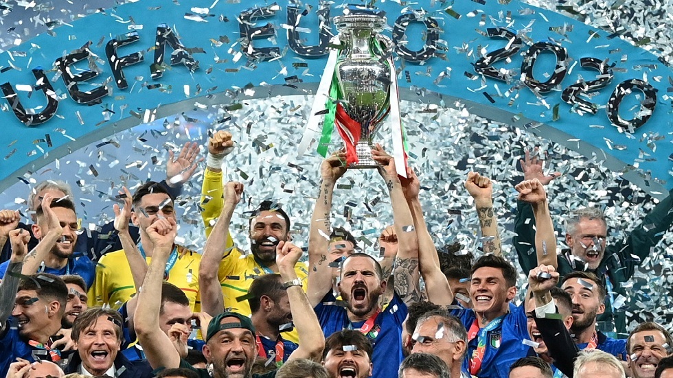 إيطاليا تفكر في استضافة بطولة أمم أوروبا 2028 أو كأس العالم 2030