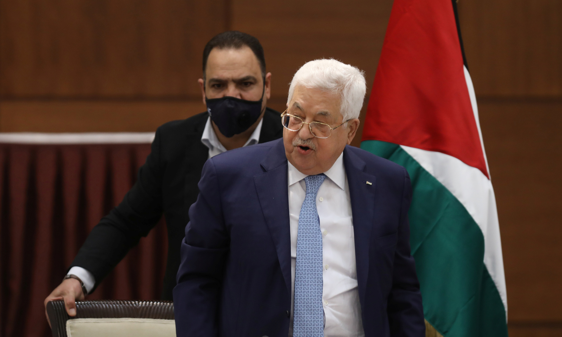 تقرير: إدارة بايدن قلقة من أزمة السلطة الفلسطينية وتدعو إسرائيل لمساعدتها