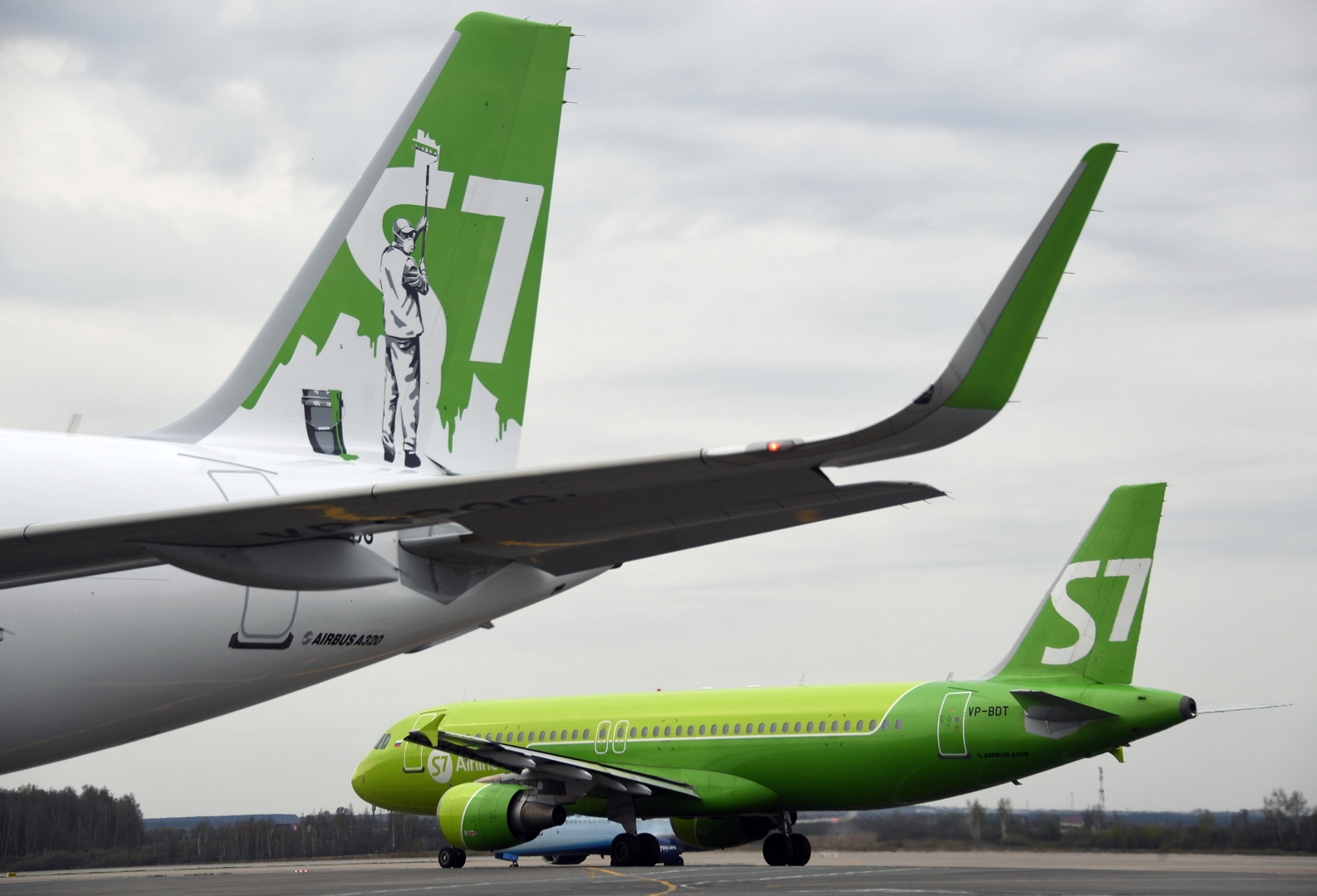 S7 рейсы. S7 Airlines ливрея. S7 новая ливрея. S7 Airlines новая ливрея. S7 Боинг а380.