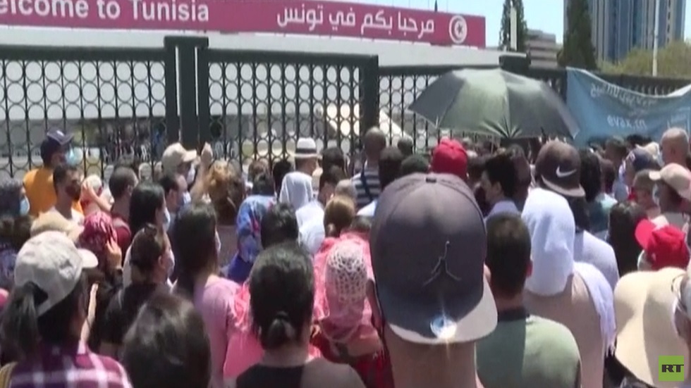 سعيد: الجيش التونسي سيتولى إدارة أزمة كورونا