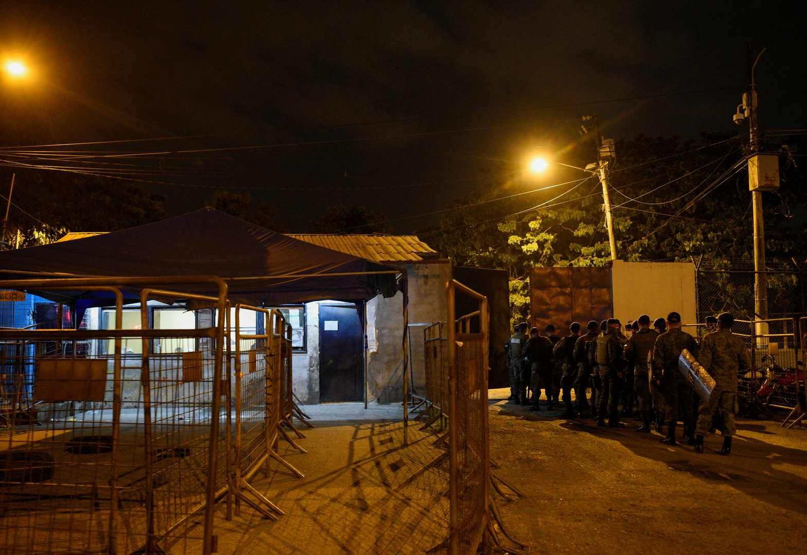 8 قتلى و20 جريحا في أعمال شغب في سجنين بالاكوادور