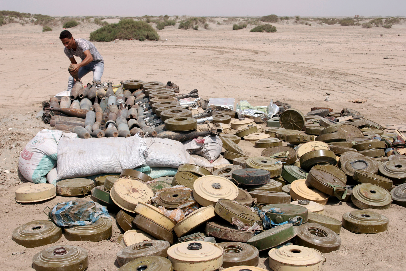 السعودية تمدد مشروعها لنزع الألغام في اليمن لمدة عام