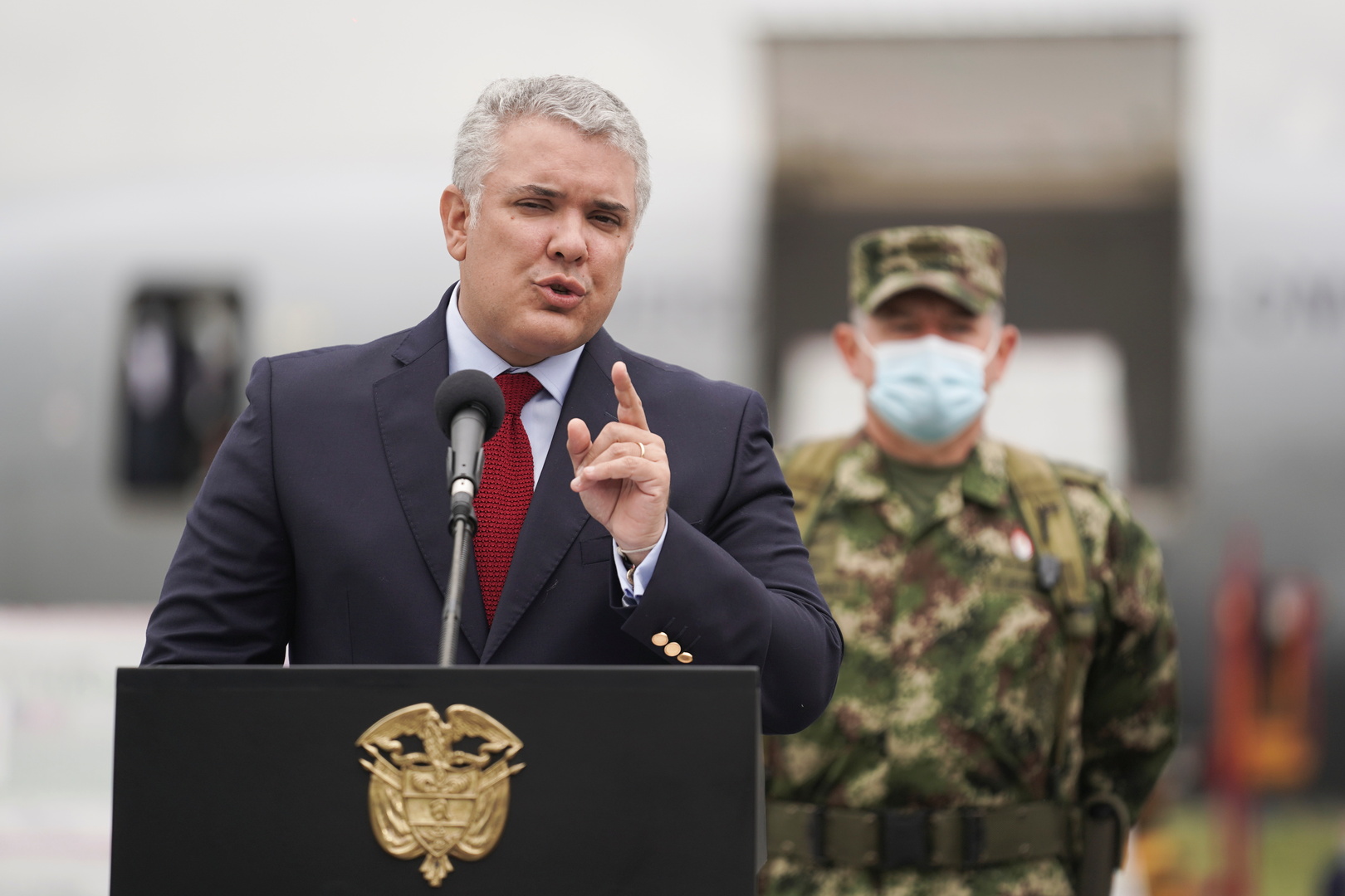 رئيس كولومبيا يدعو الولايات المتحدة لإدراج فنزويلا على قائمة الدول الراعية للإرهاب