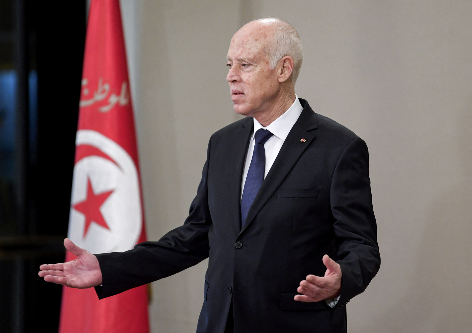 سعيّد يلتقي رئيس مجلس القضاء الأعلى التونسي ويؤكد احترامه للدستور ومقتضياته